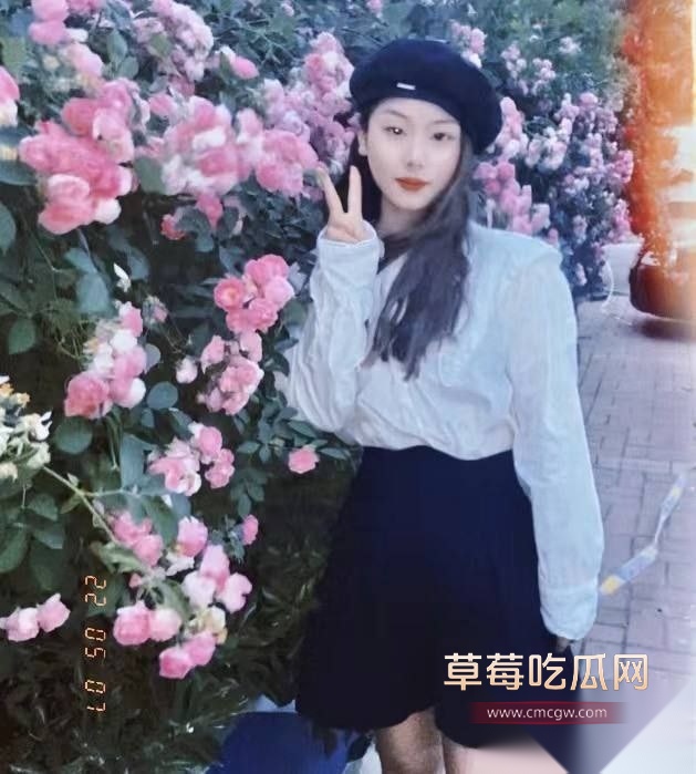 云南昆明白皙长腿妹子刘悦和 3 云南昆明白皙长腿妹子刘悦和 3