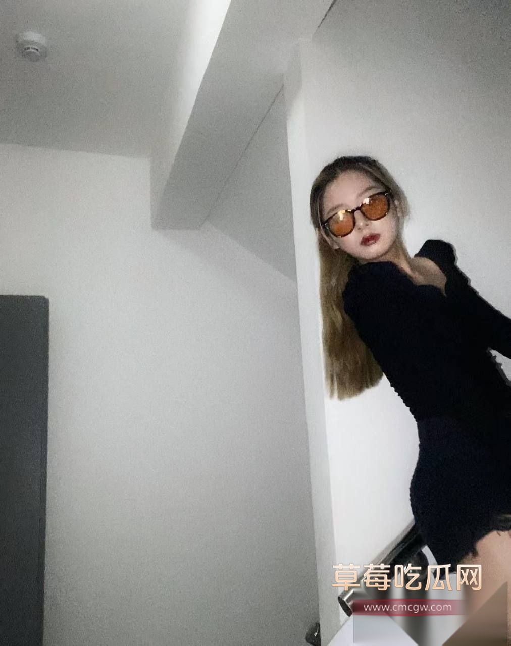 云南昆明白皙长腿妹子刘悦和 8 云南昆明白皙长腿妹子刘悦和 8