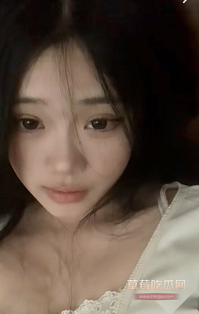 性欲和长相极度不符合的反差女学生 5