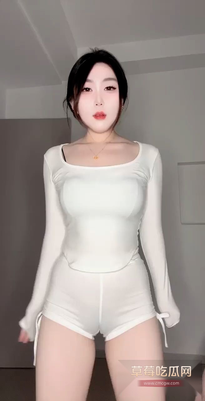 快手少妇 19岁的姨姨 定制福利流出2