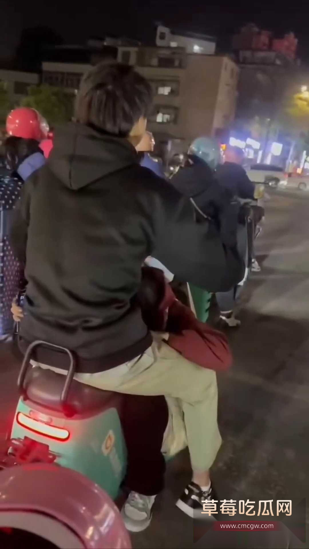 现在的年轻人都这么会玩的吗 2 现在的年轻人都这么会玩的吗 2