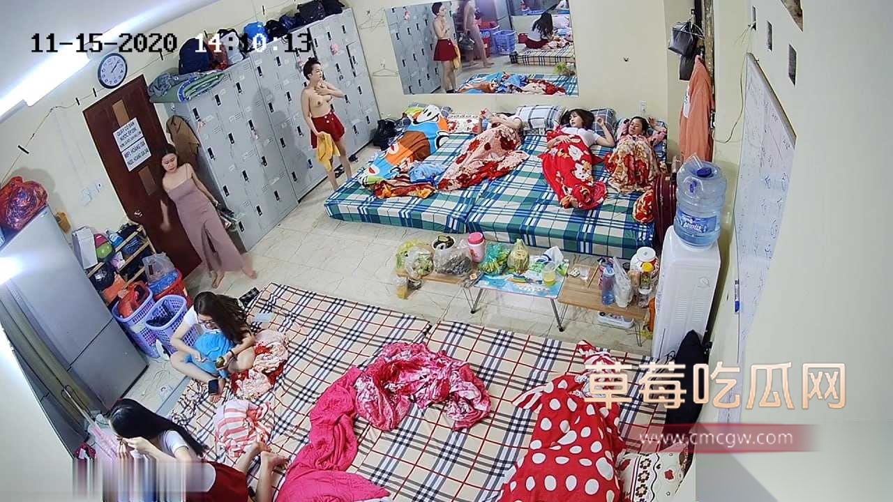 夜总会小姐宿舍摄像头偷拍 13 夜总会小姐宿舍摄像头偷拍 13
