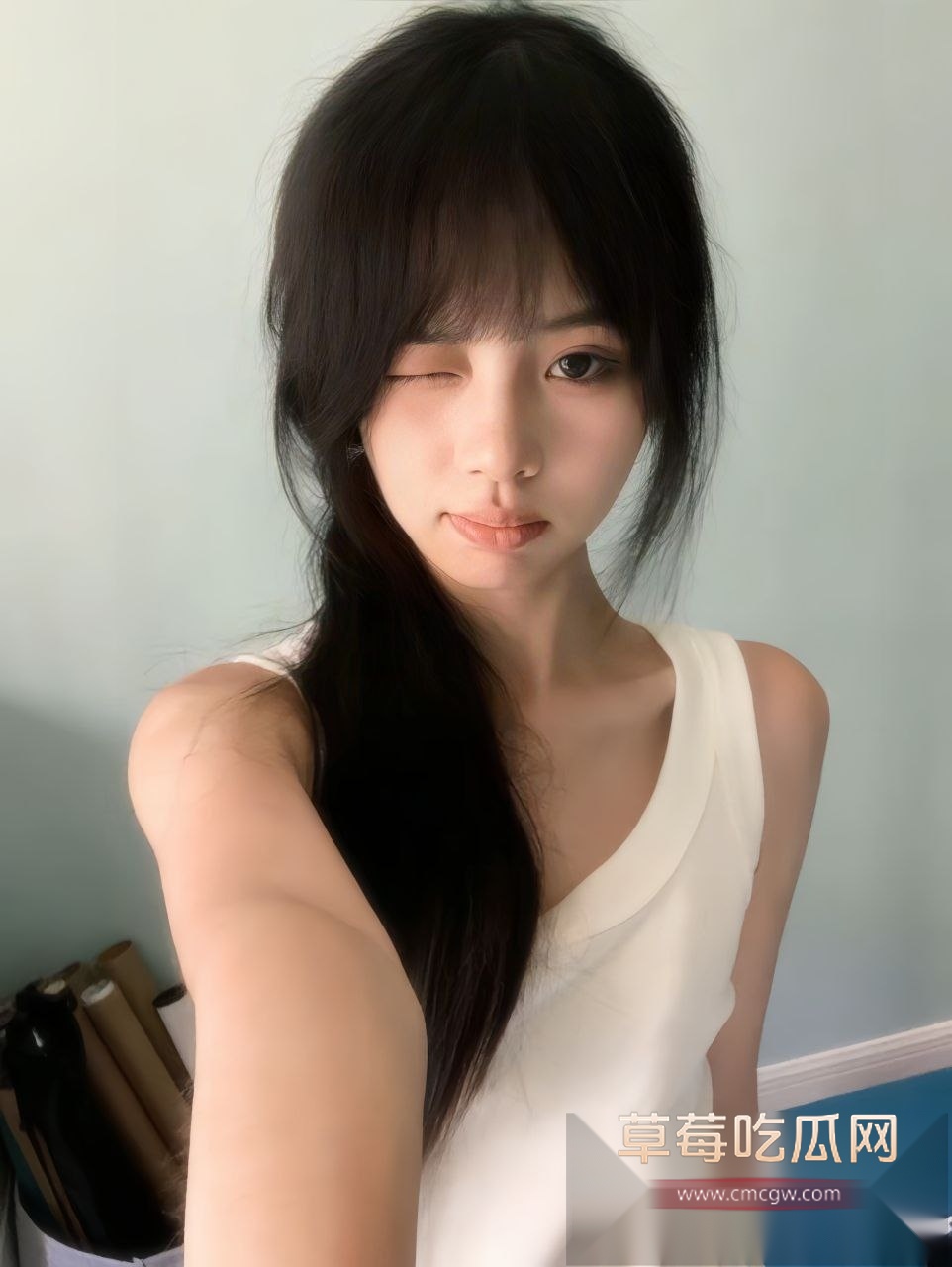 长相清纯甜美的学生妹 于子宴 1 长相清纯甜美的学生妹 于子宴 1