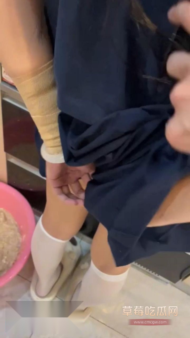 海角社区我是奶气草莓精彩作品3