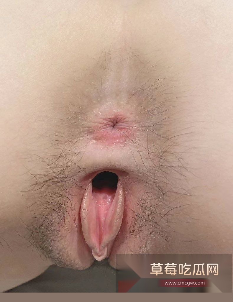 绝美小母狗脖子套铁链牵着溜达 11