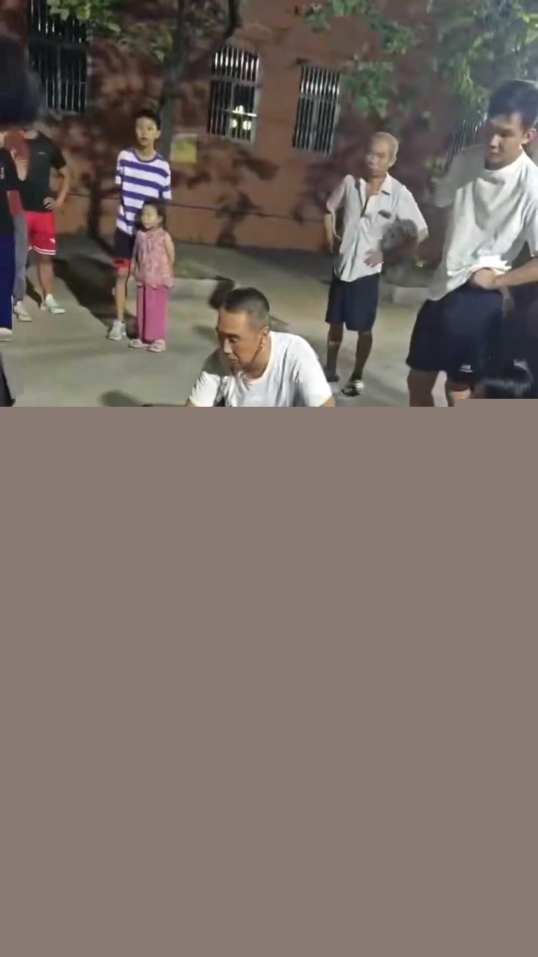 广东省汕头14岁女孩被殴打致死 3