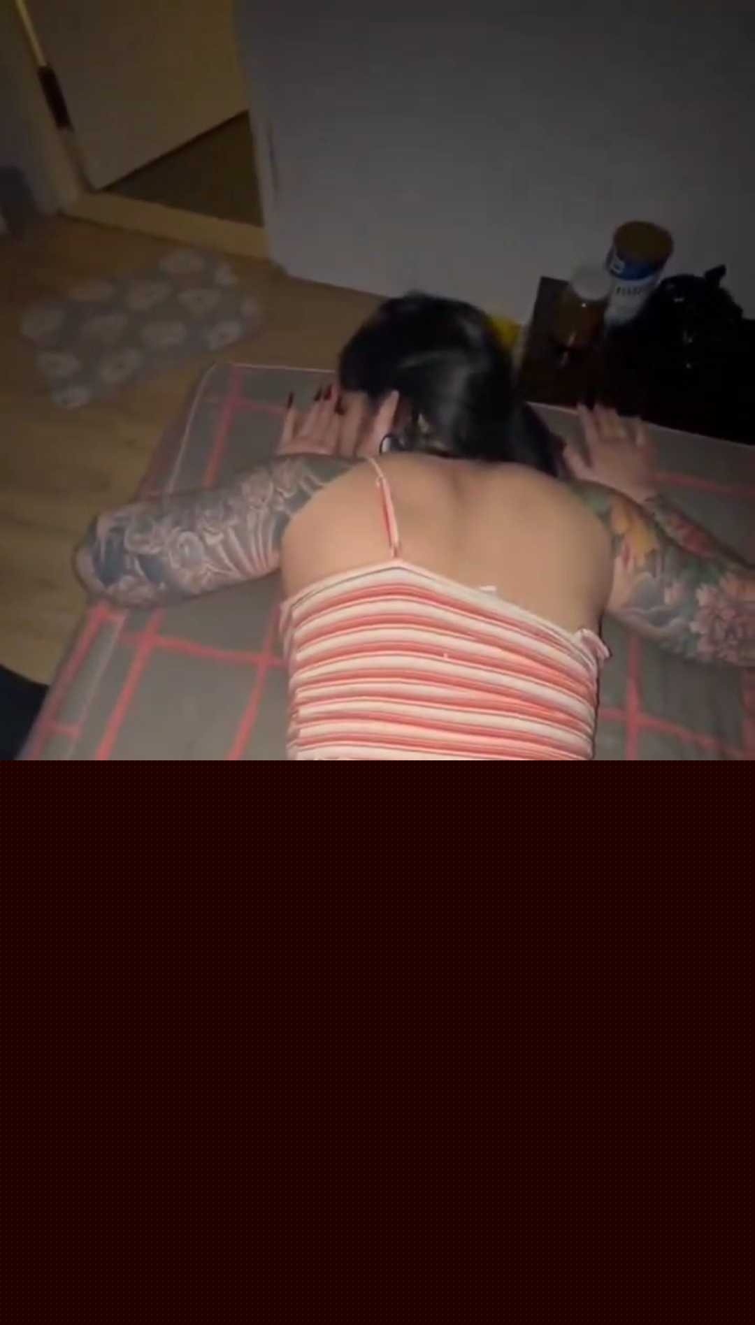 东南亚精神小妹配吸现场 飘飘欲仙的笑气加上淫乱的氛围 5 东南亚精神小妹配吸现场 飘飘欲仙的笑气加上淫乱的氛围 5