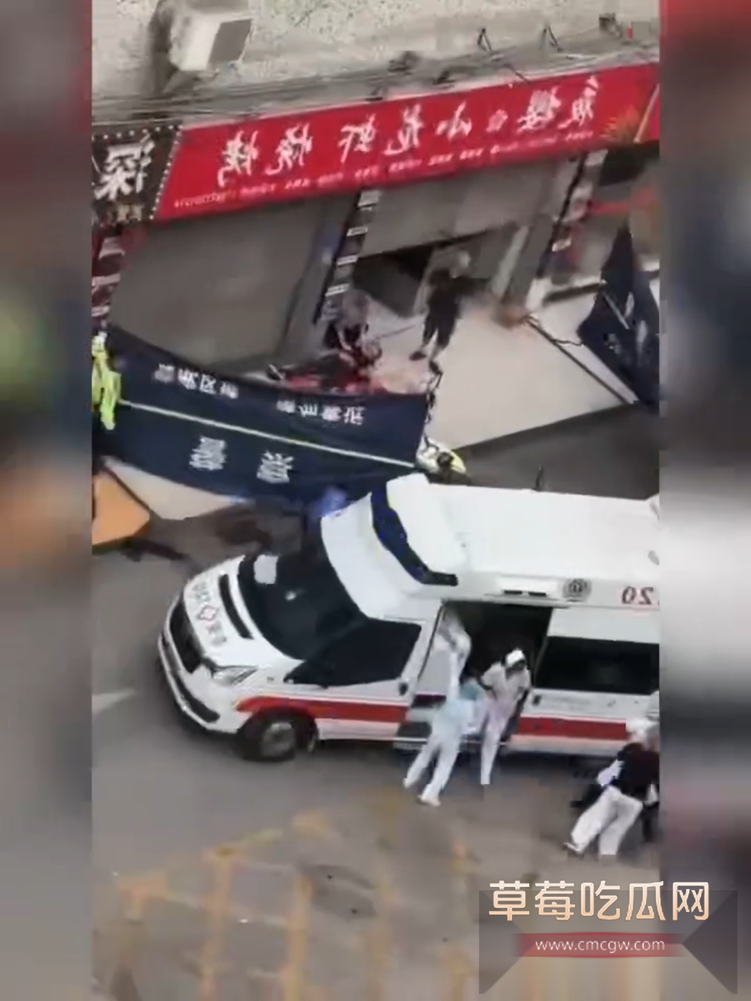 夜樱小龙虾烧烤持刀杀人事件  3