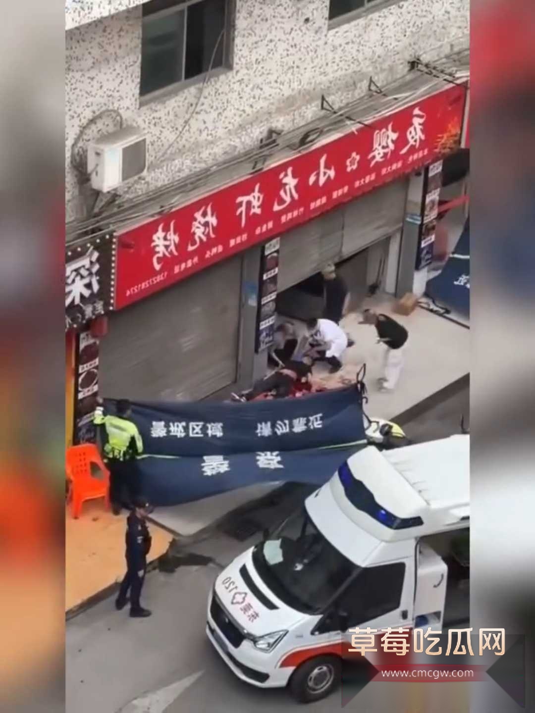 夜樱小龙虾烧烤持刀杀人事件  4