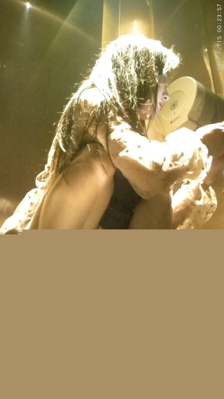 KTV女厕偷拍大合集112 KTV女厕偷拍大合集112