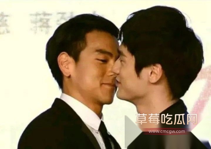 内娱炸裂大瓜 型男彭于晏被曝曾出柜追求台湾男艺人唐禹哲 现其私密被男人撸管视频在全网首次曝光！ 5