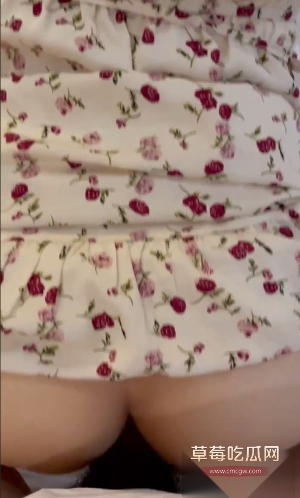 ppt爆料出轨再添猛将!珠海唐家金凤小学模范教师莫莉被曝与青训足球教练徐某奇出轨偷情 手机里藏各种性爱视频! 23 ppt爆料出轨再添猛将!珠海唐家金凤小学模范教师莫莉被曝与青训足球教练徐某奇出轨偷情 手机里藏各种性爱视频! 23