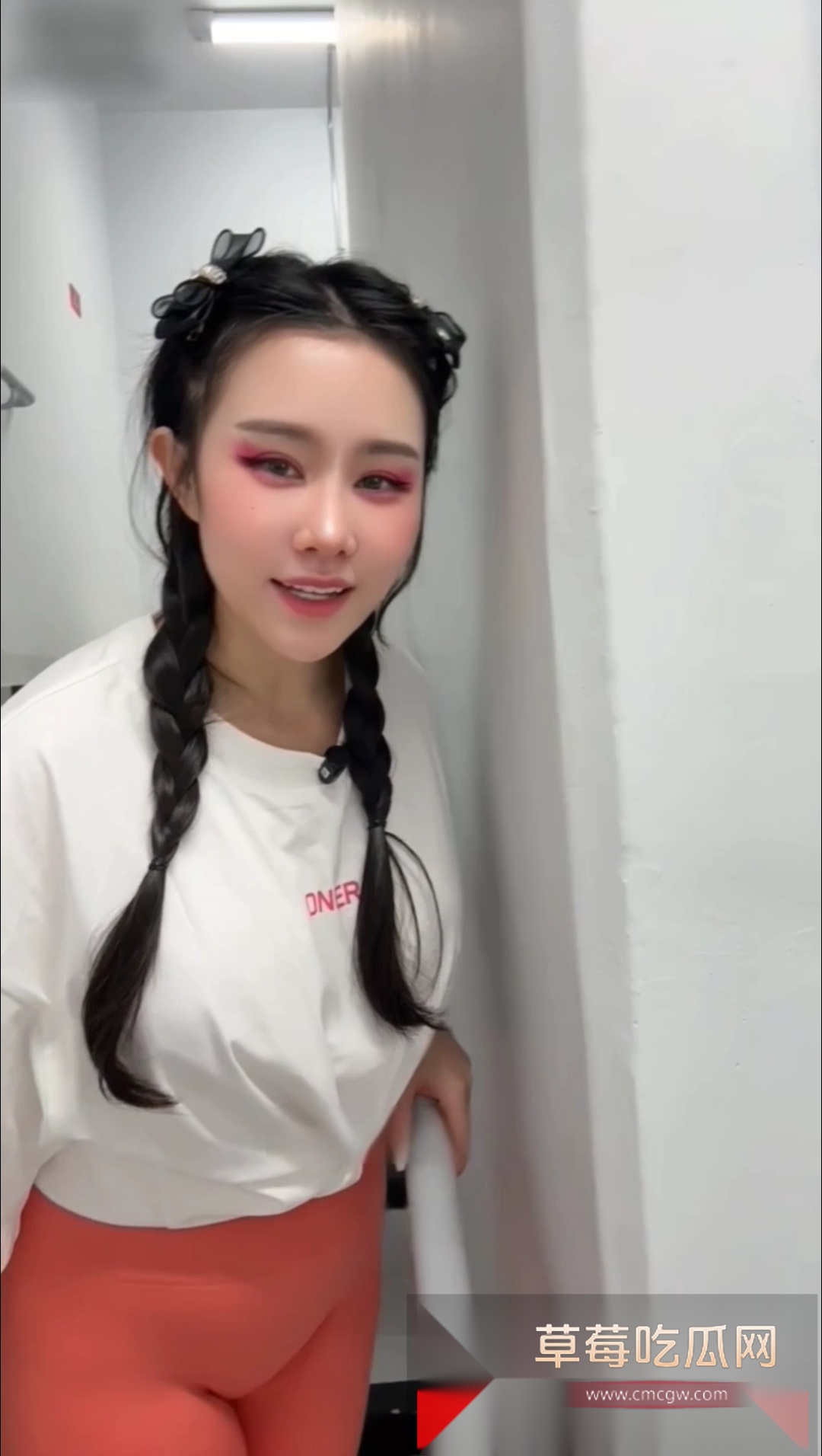 推特极品身材福利姬 国服第一瑶新作  2