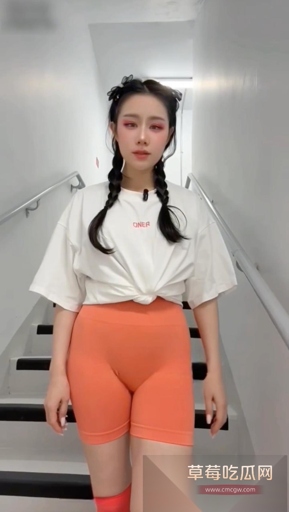 推特极品身材福利姬 国服第一瑶新作  11