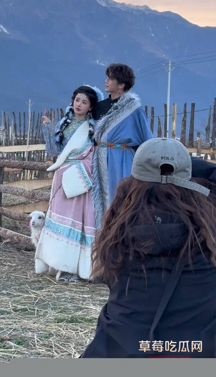 抖音19.8w粉丝男网红就叫王晨被女粉爆锤 称他只收奢侈品礼物和在有需求时候选妃操粉 还骂富婆粉丝有精神病! 16 抖音19.8w粉丝男网红就叫王晨被女粉爆锤 称他只收奢侈品礼物和在有需求时候选妃操粉 还骂富婆粉丝有精神病! 16