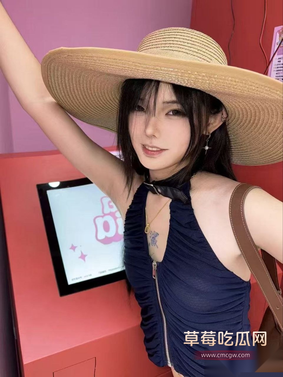 武汉洪山区龙华学院婊子陈雯晶 13 武汉洪山区龙华学院婊子陈雯晶 13