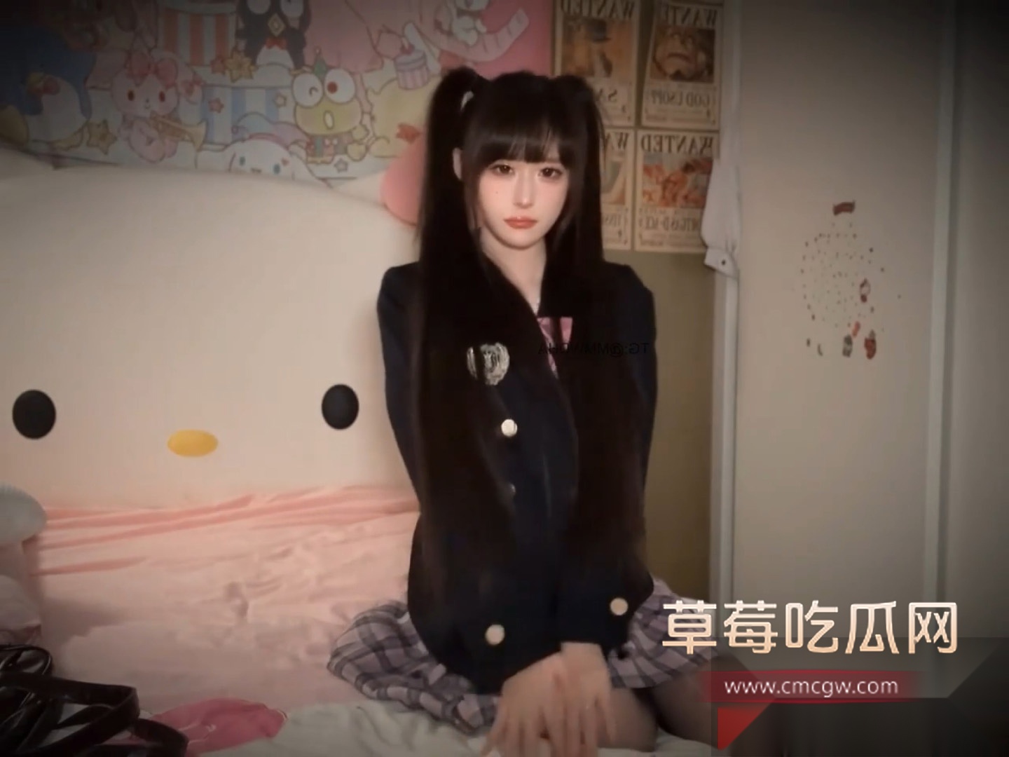 抖音反差擦边网红超蓝布罗莉 5