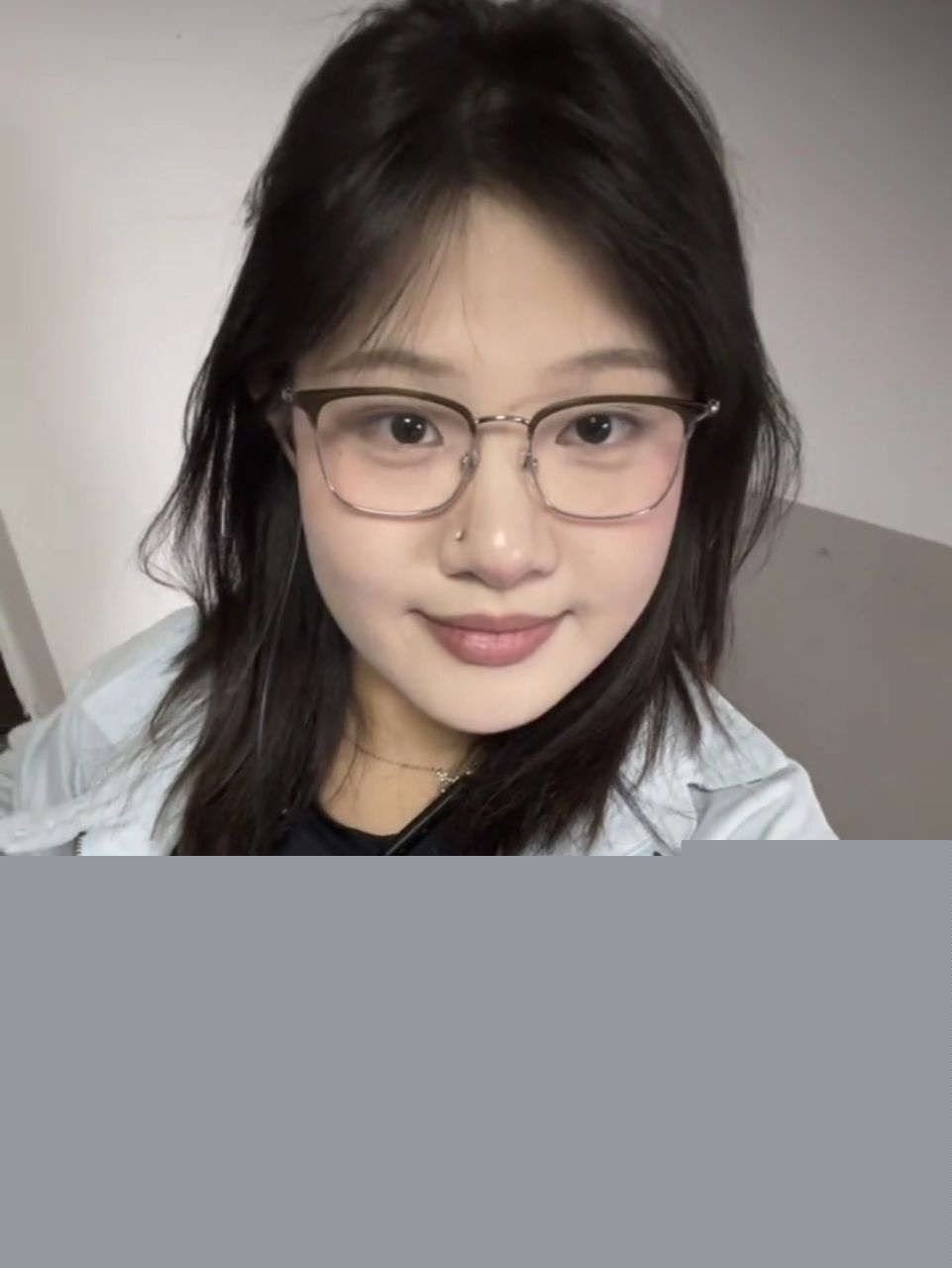 山西太原眼镜反差婊吴梦琪私下骚样被曝光7