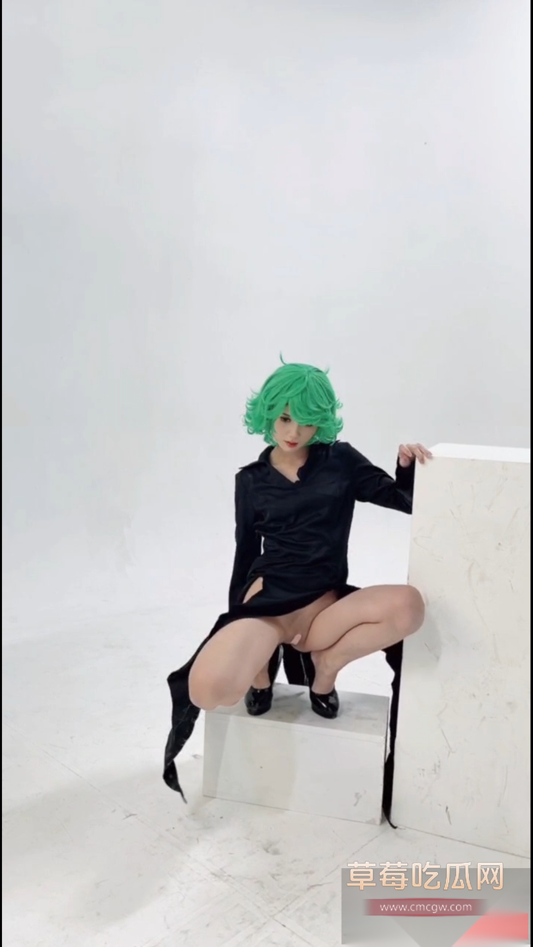 粉嫩白虎淫穴一拳超人 4 粉嫩白虎淫穴一拳超人 4