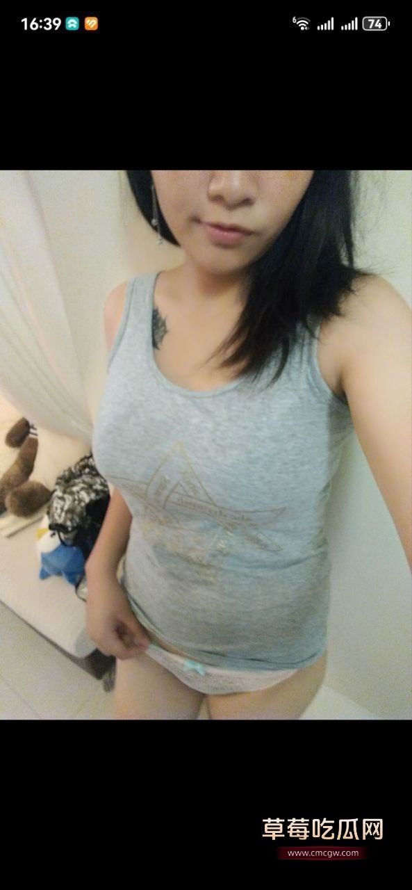 上海大奶纹身妹刘君沉迷在啪啪过程中抖动展示豪乳巨奶 日常私拍奶子照片给男人勾引他们上床! 3 上海大奶纹身妹刘君沉迷在啪啪过程中抖动展示豪乳巨奶 日常私拍奶子照片给男人勾引他们上床! 3