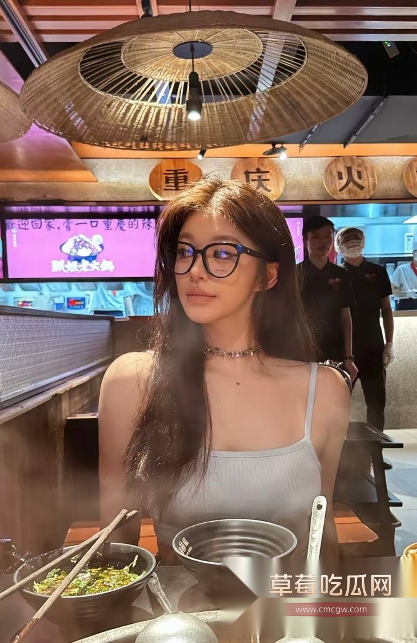 重庆留学生 孙佳怡 15 重庆留学生 孙佳怡 15