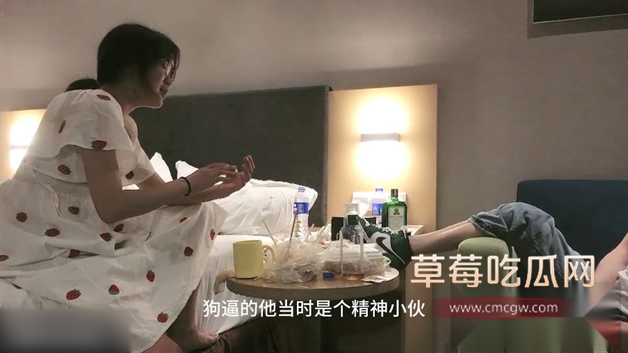 清纯妹妹初恋恋上渣男 被当成随叫随操的女舔狗 妹子付出所有 处女之身都被骗走！ 3