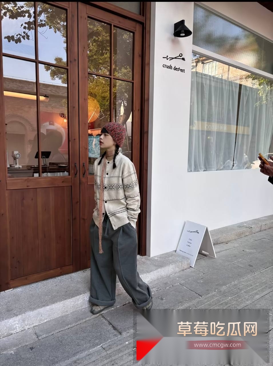 抖音小网红王大钳子被前男友爆料在交往期间出轨男网红洛桑 且同时与多男约炮 有性爱视频为证 母狗实锤！ 86