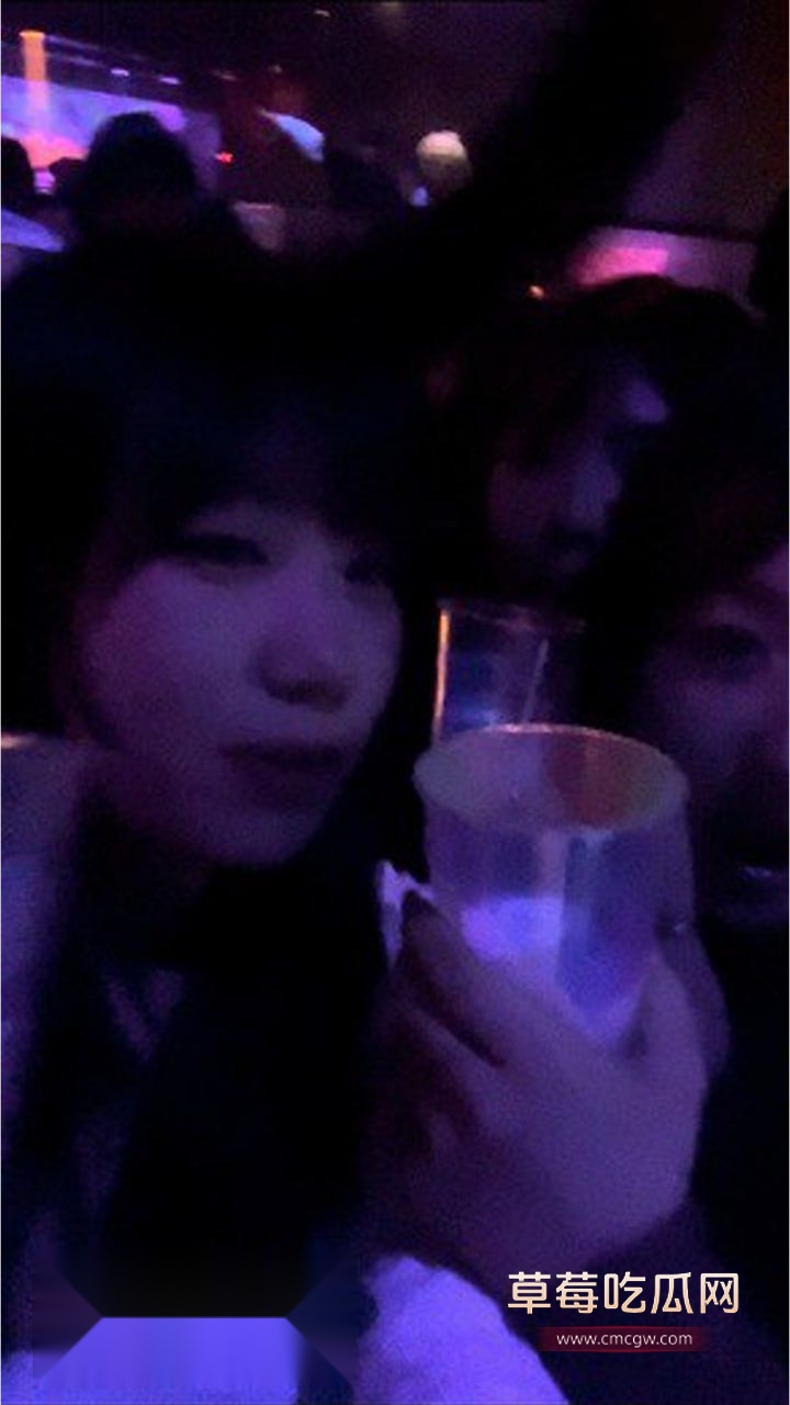 湖南高三反差婊李菲儿遭渣男伤害后开始堕落4 湖南高三反差婊李菲儿遭渣男伤害后开始堕落4