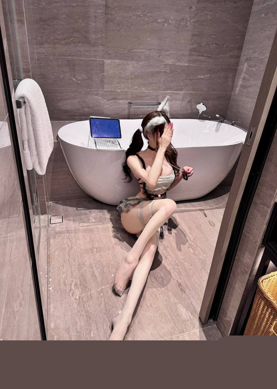 推特福利姬李恩秀巨乳黑丝做爱私拍大曝光 10 推特福利姬李恩秀巨乳黑丝做爱私拍大曝光 10