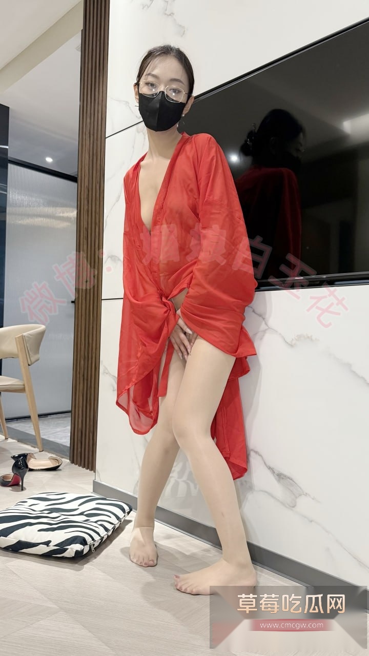 抖音微博御姐女神媚娘白玉花足控腿控丝袜婚纱中式新娘大合集 21