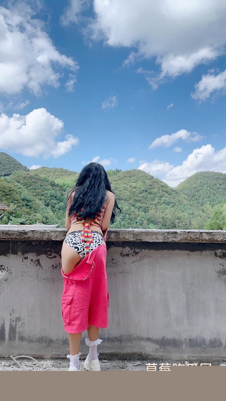 海角精选青春期多巴胺女儿丽丽月经来废旧建筑求爸操嫩逼 1