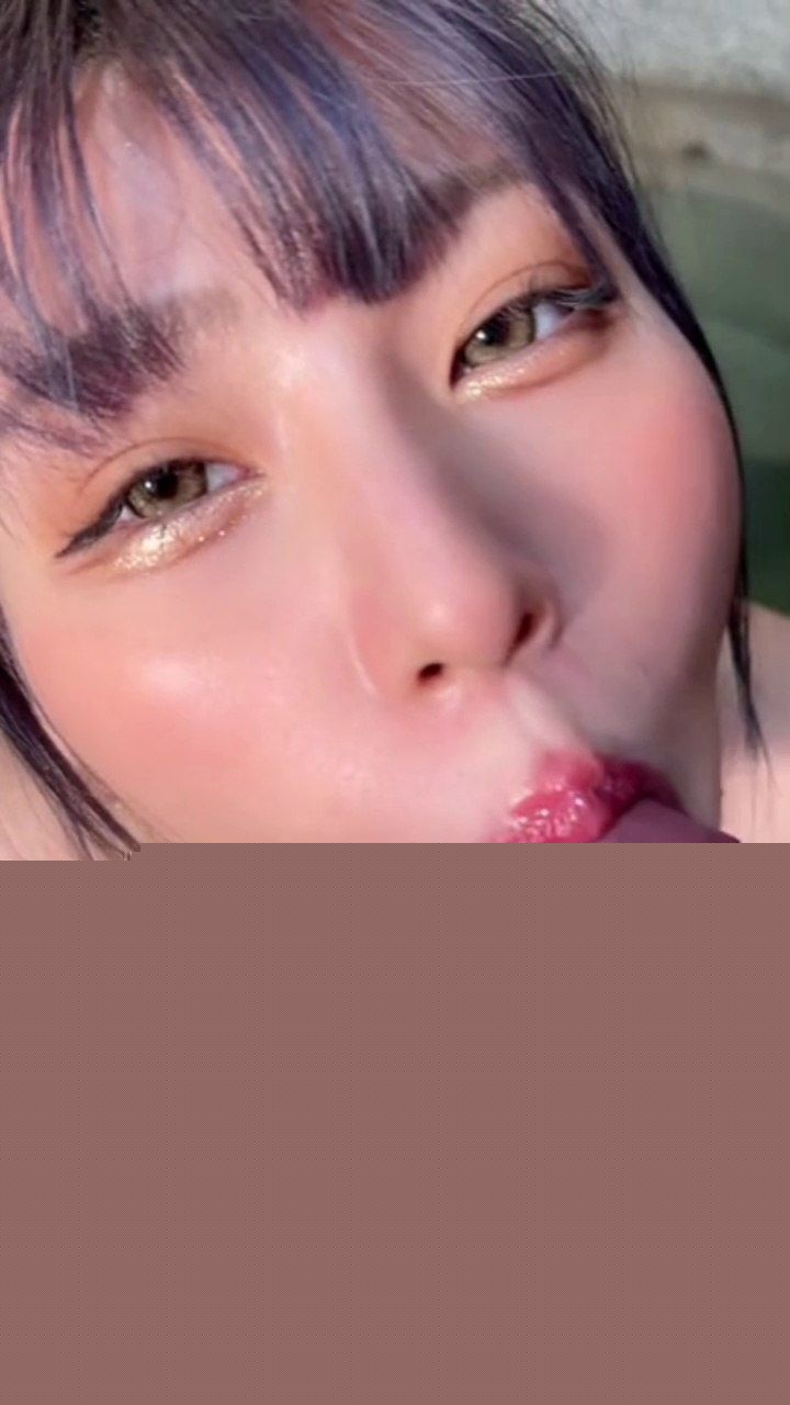 御姐女神艾玛Emma在温泉掀起巨乳浪潮8