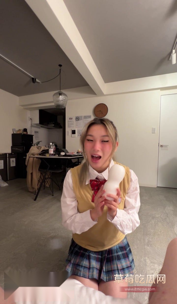 娇羞学生妹Lillienue变身骚荡浪货5 娇羞学生妹Lillienue变身骚荡浪货5