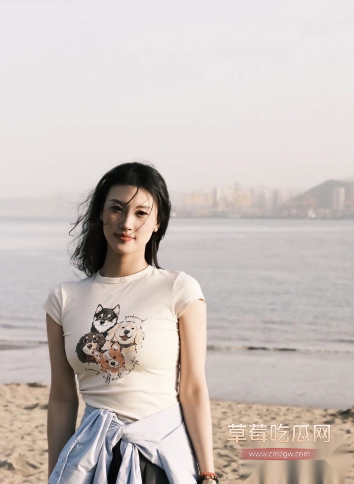 中国东方演艺集团话剧演员李亦甯被曝为了往上爬床上使劲巴结领导 撅起屁股求操给男人舔脚 用尽了手段! 1 中国东方演艺集团话剧演员李亦甯被曝为了往上爬床上使劲巴结领导 撅起屁股求操给男人舔脚 用尽了手段! 1