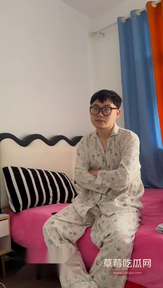 巨乳人妻偷情被抓3