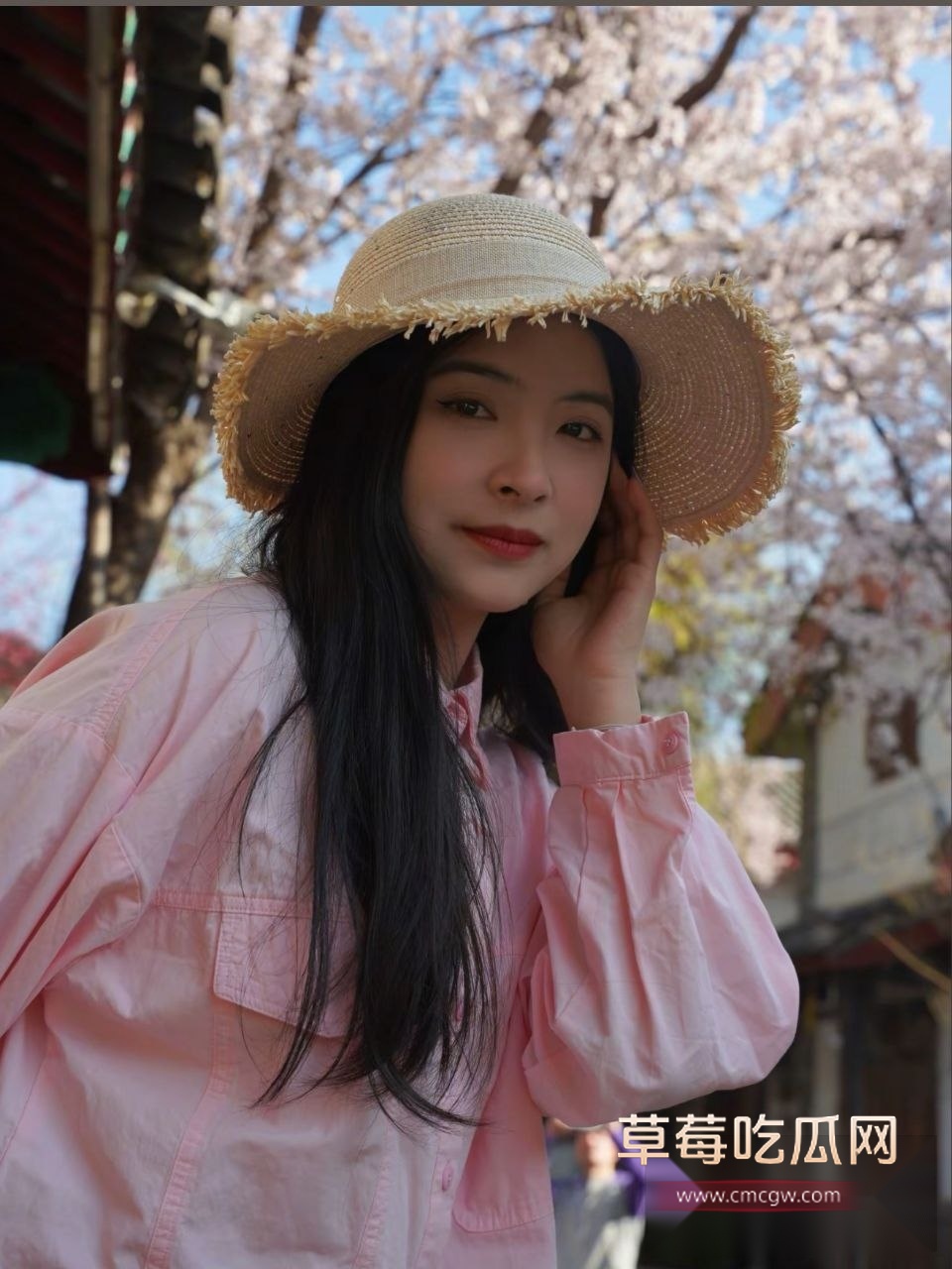 广西南宁吴洛丹反差骚婊土豪男友自拍 4 广西南宁吴洛丹反差骚婊土豪男友自拍 4