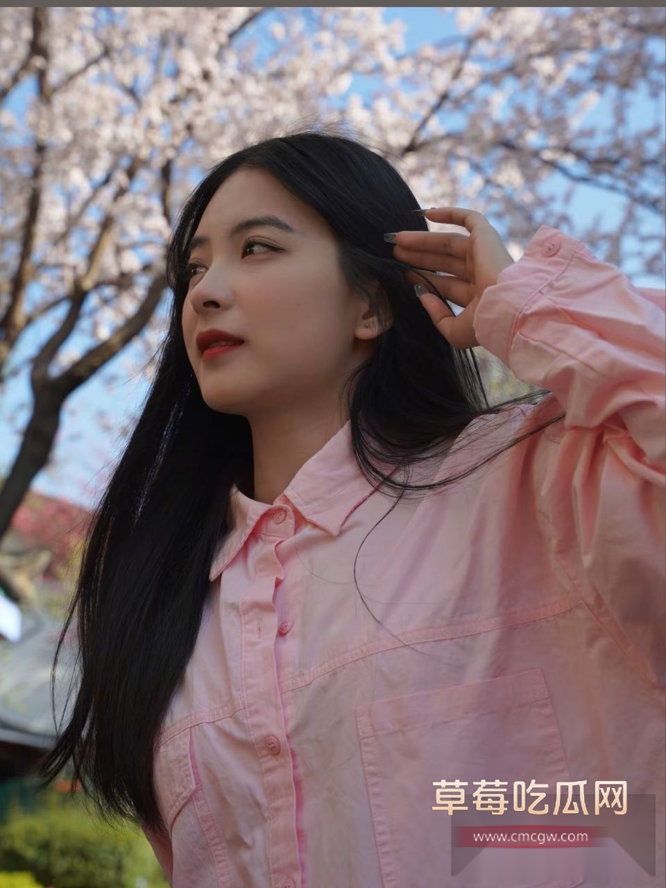 广西南宁吴洛丹反差骚婊土豪男友自拍 7 广西南宁吴洛丹反差骚婊土豪男友自拍 7