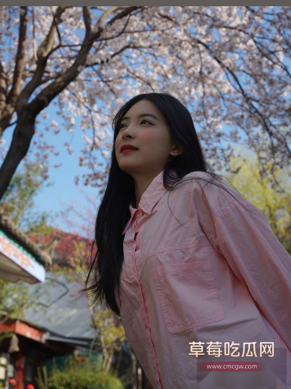 广西南宁吴洛丹反差骚婊土豪男友自拍 8 广西南宁吴洛丹反差骚婊土豪男友自拍 8