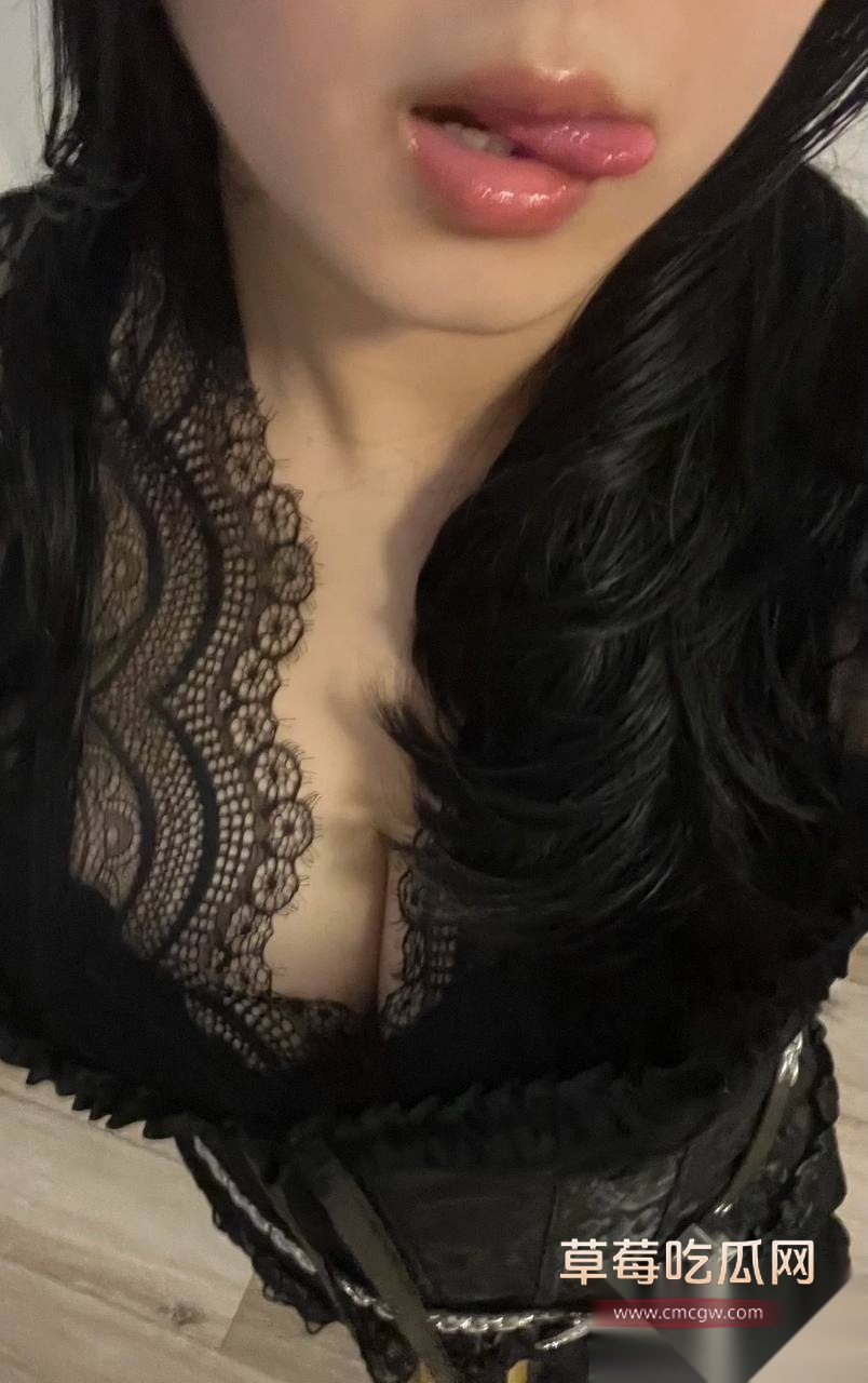 江西南昌豫章师范学院骚货张嘉雯 25 江西南昌豫章师范学院骚货张嘉雯 25