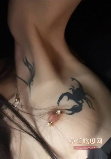 狂热纹身视频博主路奈自拍给男友的露脸裸照 17 狂热纹身视频博主路奈自拍给男友的露脸裸照 17