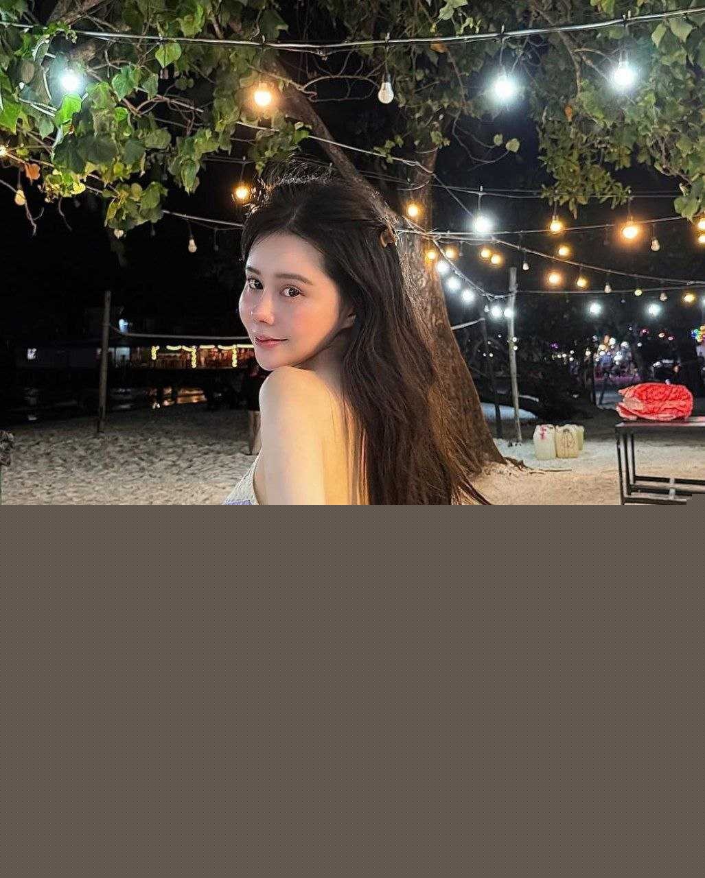 巨乳网美洪七露脸深喉 2