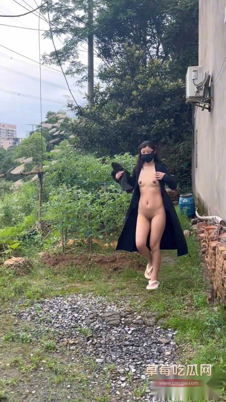 推特户外露出播主 鹿初日记 1