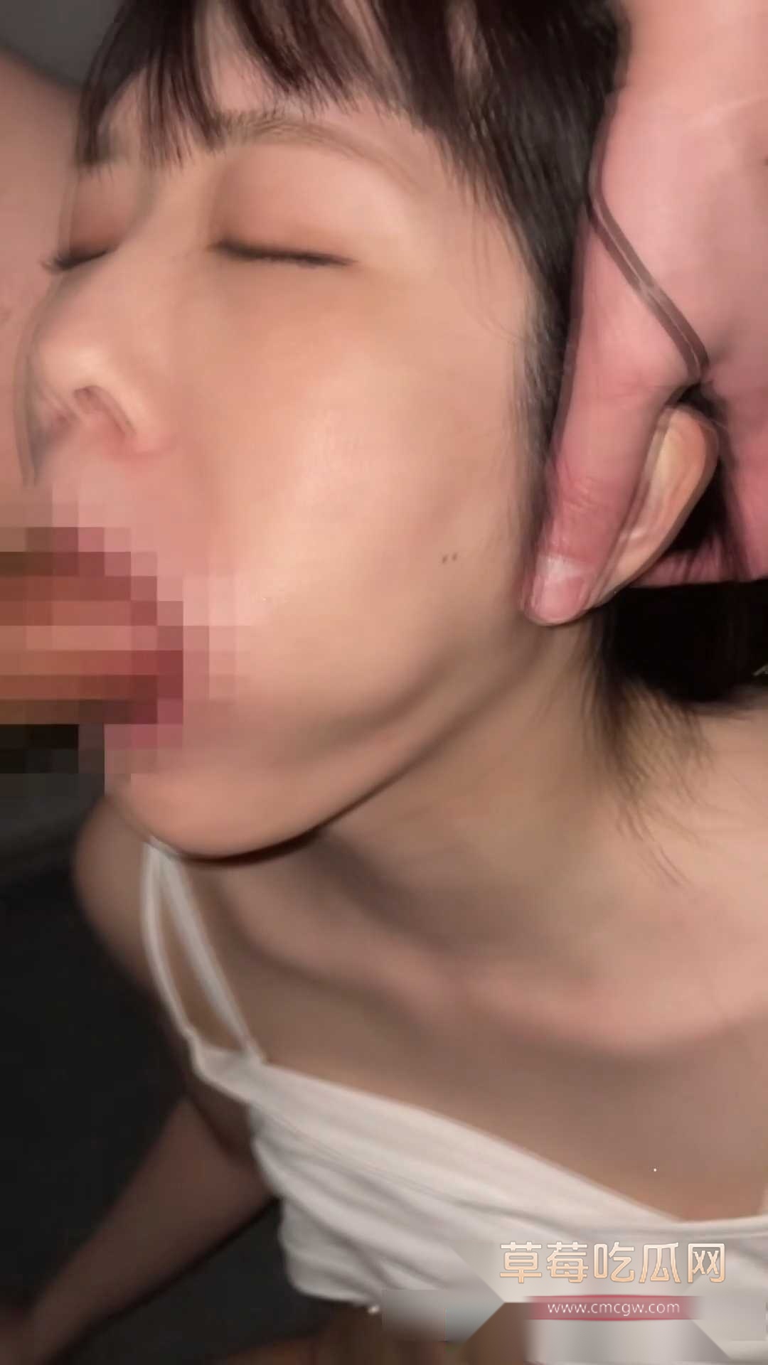 强奸喝醉酒的女同事 10