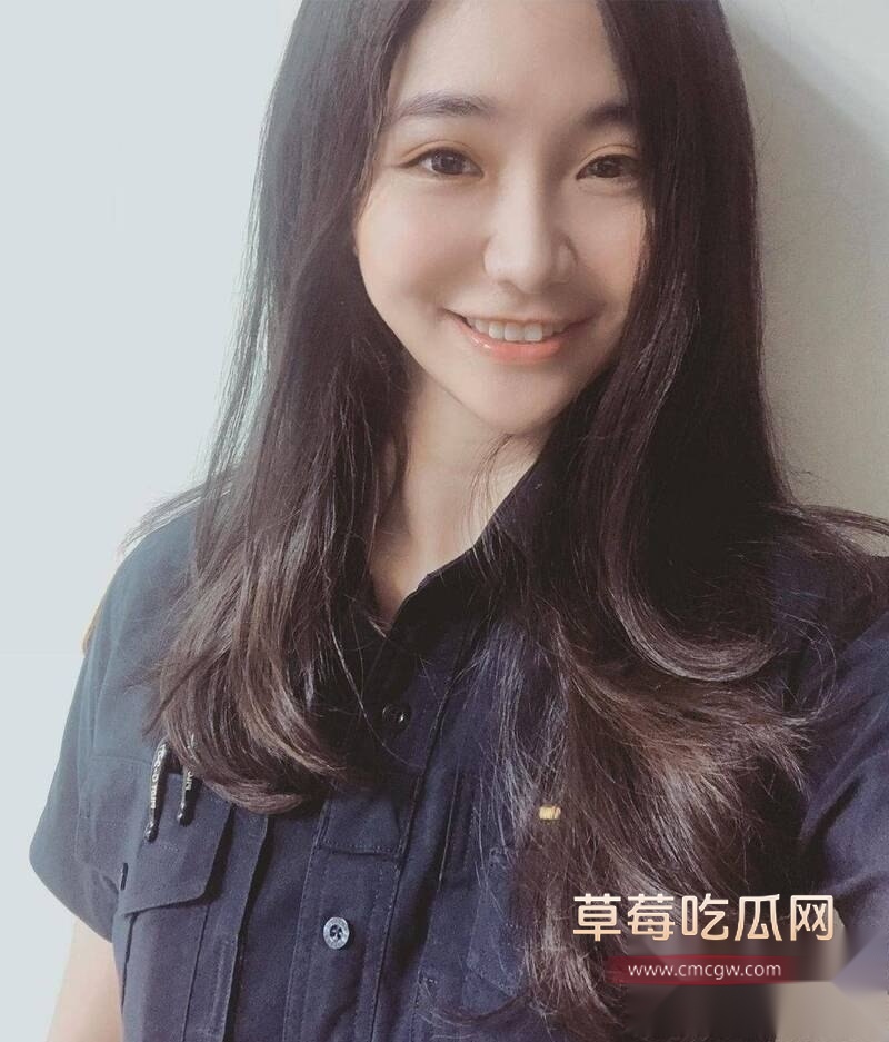 台湾蘆州热爱跳钢管舞的超辣女警 萧学逸 5 台湾蘆州热爱跳钢管舞的超辣女警 萧学逸 5