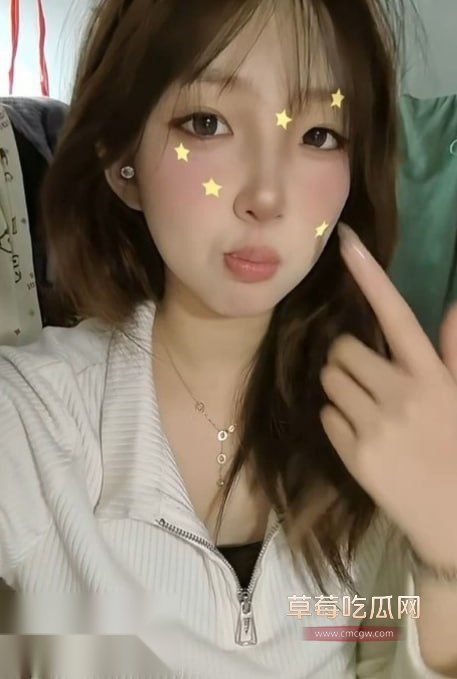 湖北眼镜大学生陈敏华1 湖北眼镜大学生陈敏华1