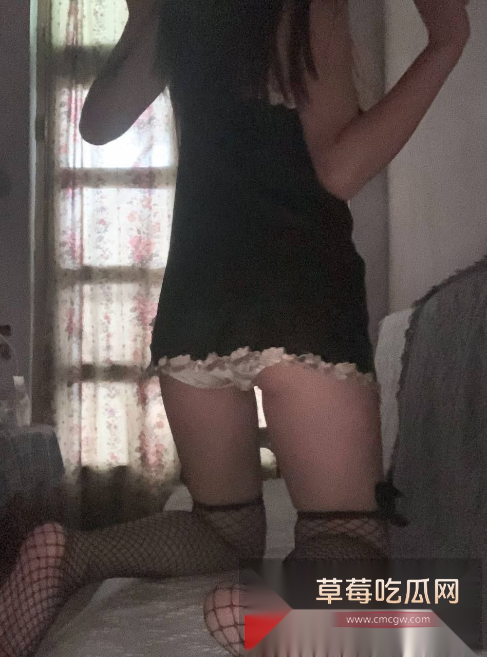 山西太原学生妹张茹 刚与男友打完炮分开 逼就发痒 宿舍发骚自拍摸逼视频勾引男友 欲望之强吓得男友紧急上网求助 有无人接收极品母狗! 6 山西太原学生妹张茹 刚与男友打完炮分开 逼就发痒 宿舍发骚自拍摸逼视频勾引男友 欲望之强吓得男友紧急上网求助 有无人接收极品母狗! 6