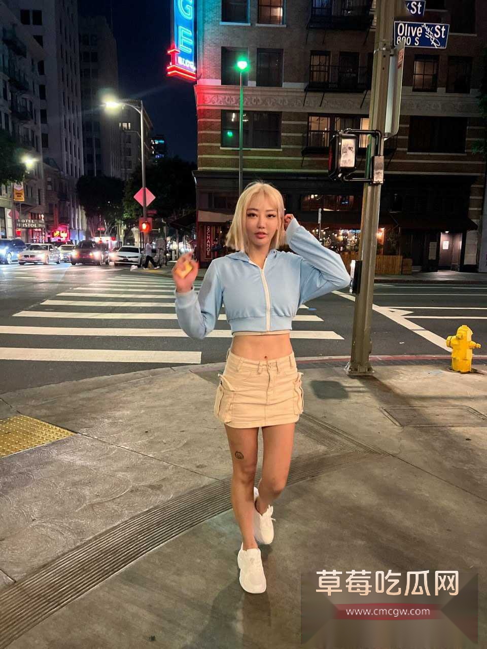 高颜网红 kittylixo 13