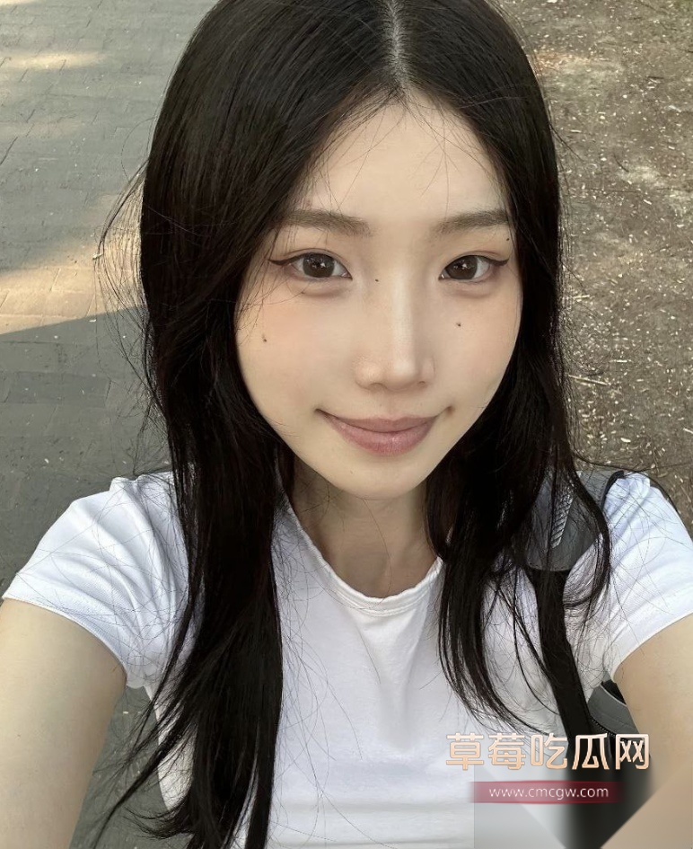 富二代真实约炮航空院校准空姐 美女傲人身材引金主激情操干 抢先一步把女神变成二手逼! 5 富二代真实约炮航空院校准空姐 美女傲人身材引金主激情操干 抢先一步把女神变成二手逼! 5