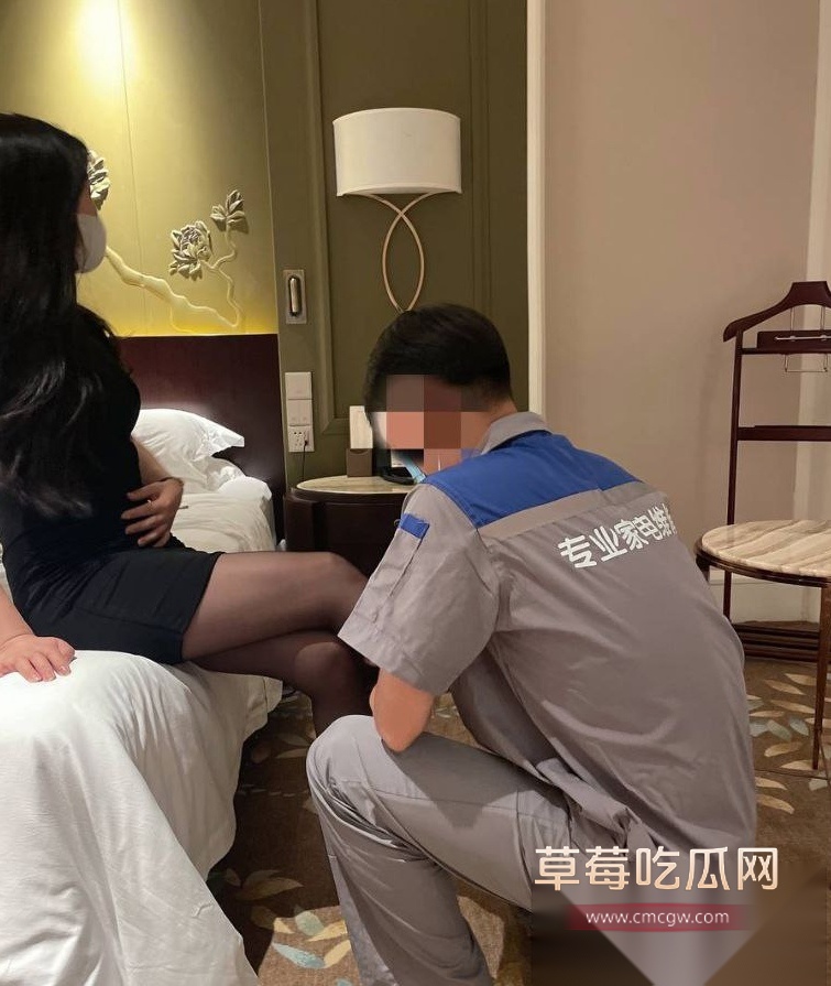 有钱人夜生活大曝光 富哥夜夜当新郎 ktv房车各种场合骑跨后入调教美女 真是金主的生活我的梦! 1 有钱人夜生活大曝光 富哥夜夜当新郎 ktv房车各种场合骑跨后入调教美女 真是金主的生活我的梦! 1