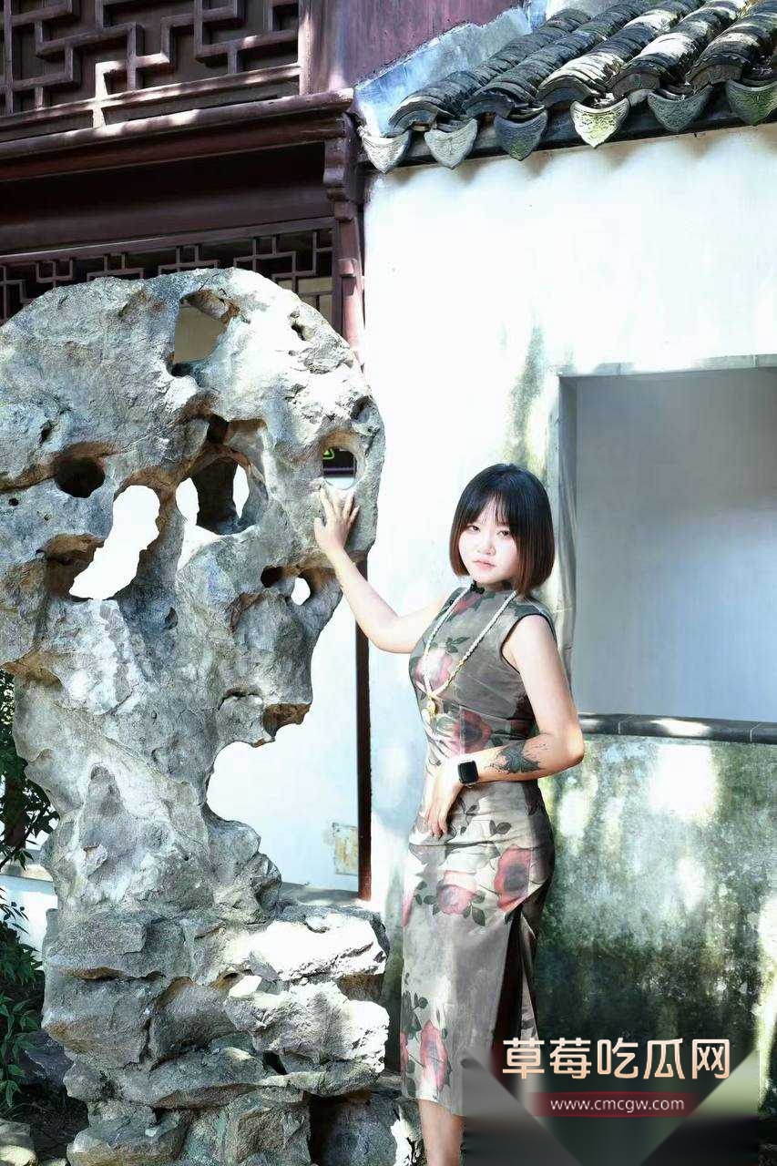 甘肃嘉峪关气质女销售徐璐被曝私下与客户进行钱色交易 私拍扒逼视频勾引客户下单 骚的离谱！ 2